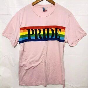 Divided H&M T-Shirt Size Medium Pink Pride LGBTQAI+ Rainbow Pattern Multicolor